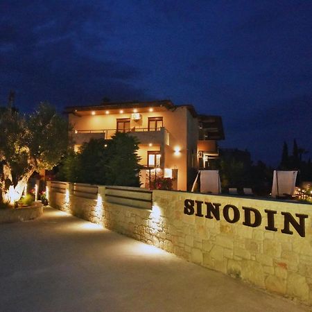 Sinodinos Deluxe Apartments Afytos Luaran gambar