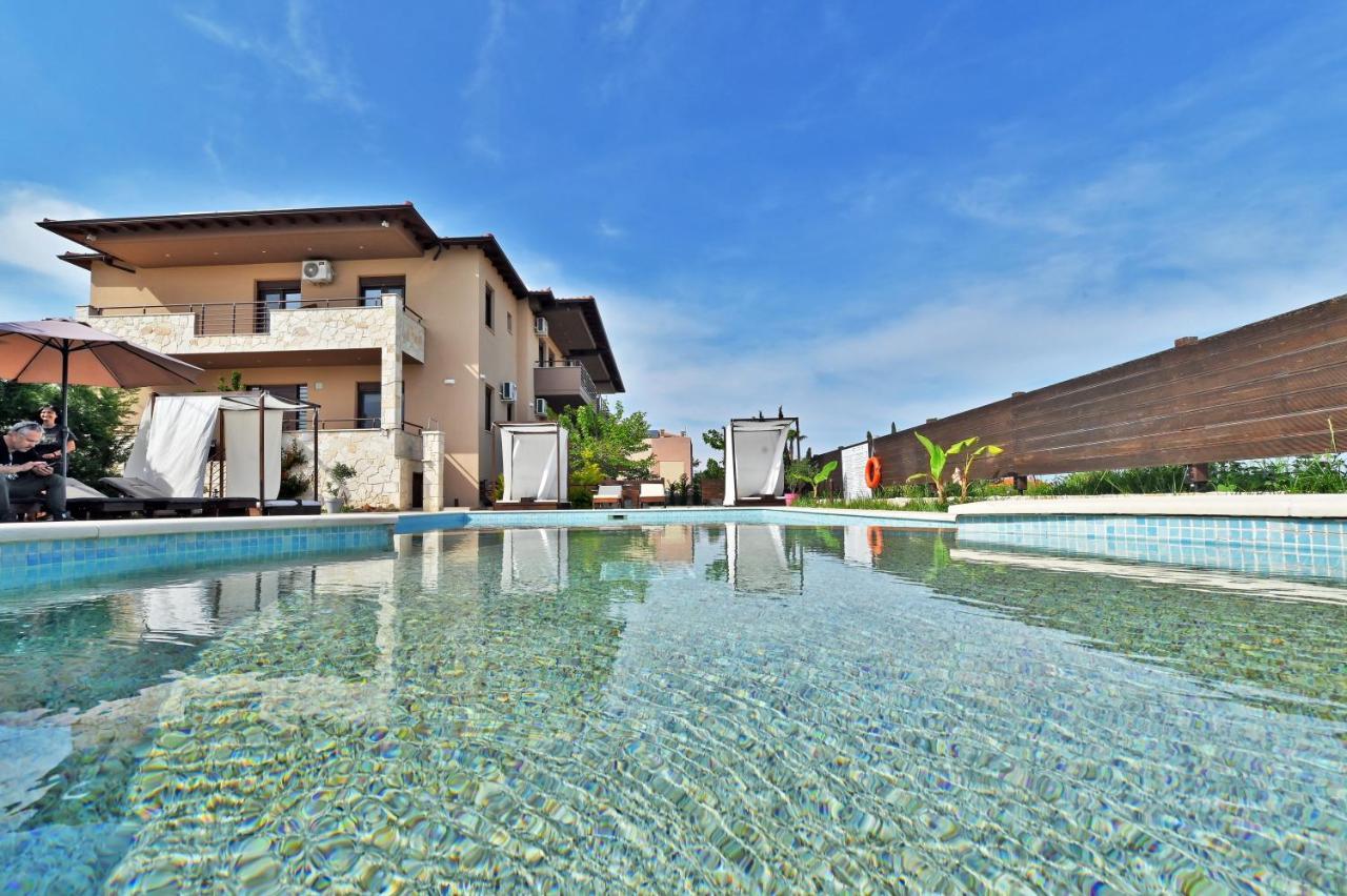 Sinodinos Deluxe Apartments Afytos Luaran gambar