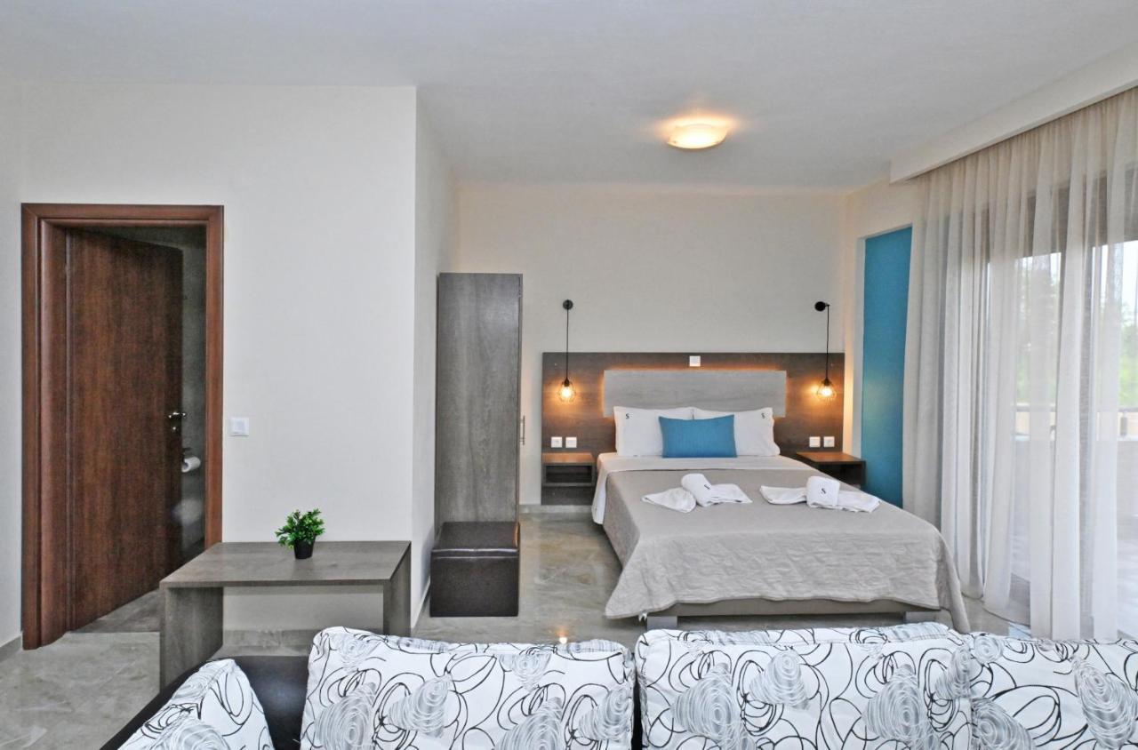 Sinodinos Deluxe Apartments Afytos Luaran gambar