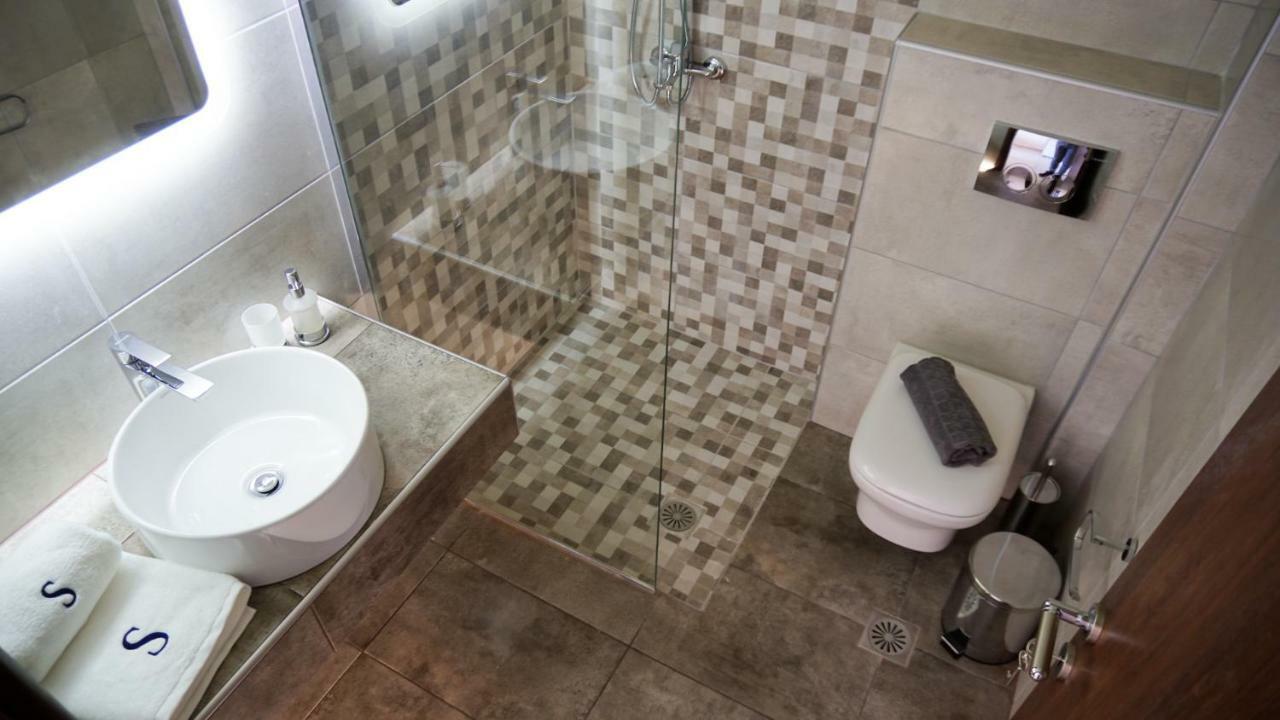 Sinodinos Deluxe Apartments Afytos Luaran gambar